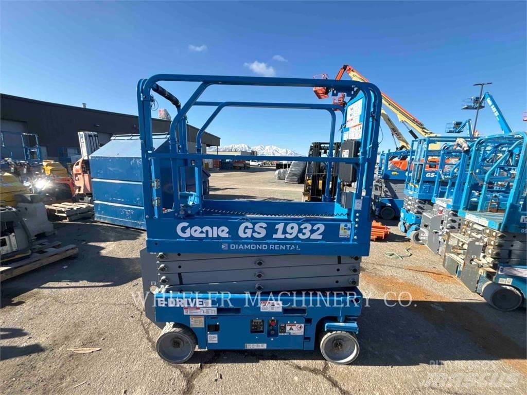 Genie GS1932 가위형 리프트
