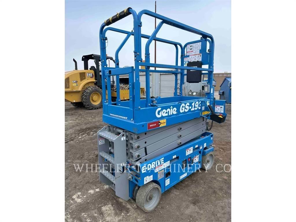 Genie GS1932 가위형 리프트