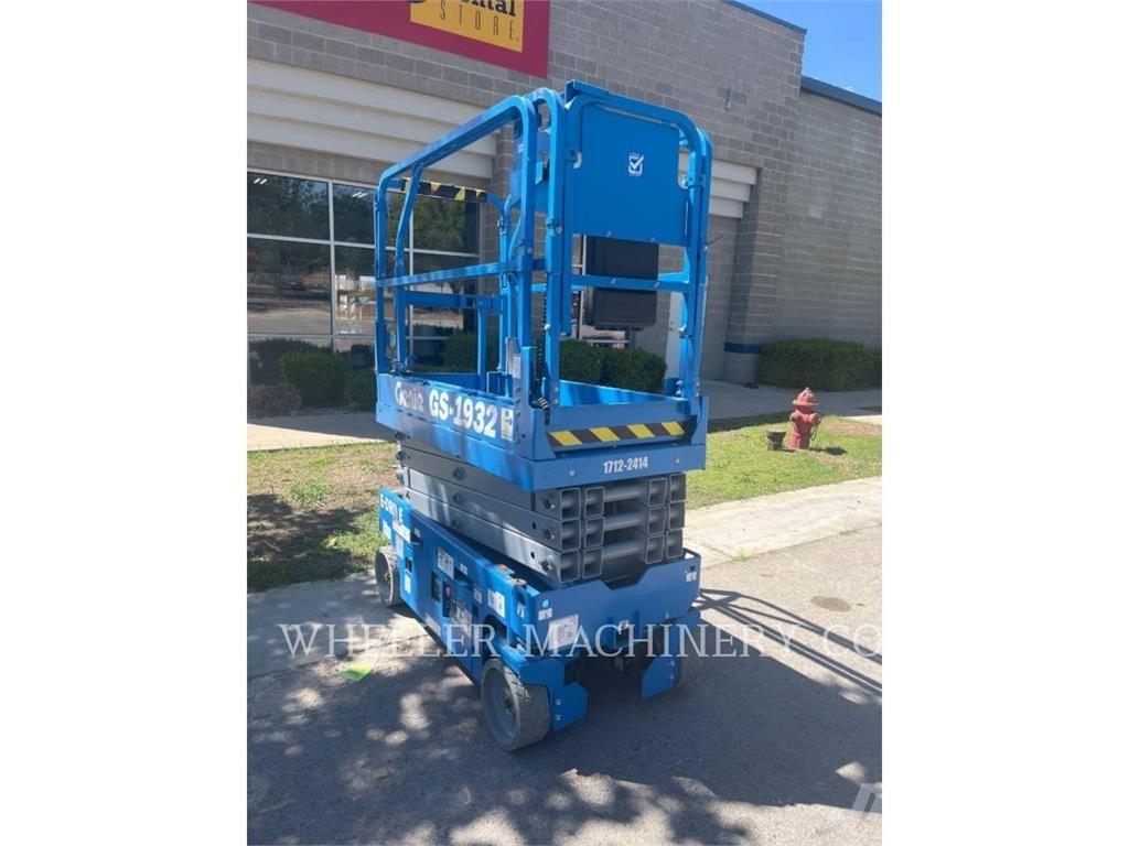Genie GS1932 가위형 리프트