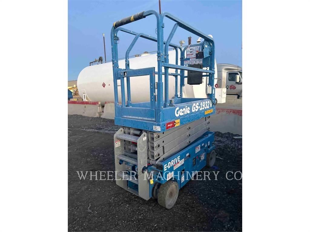 Genie GS1932 가위형 리프트