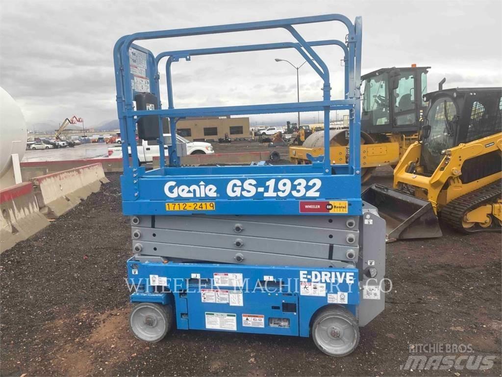 Genie GS1932 가위형 리프트