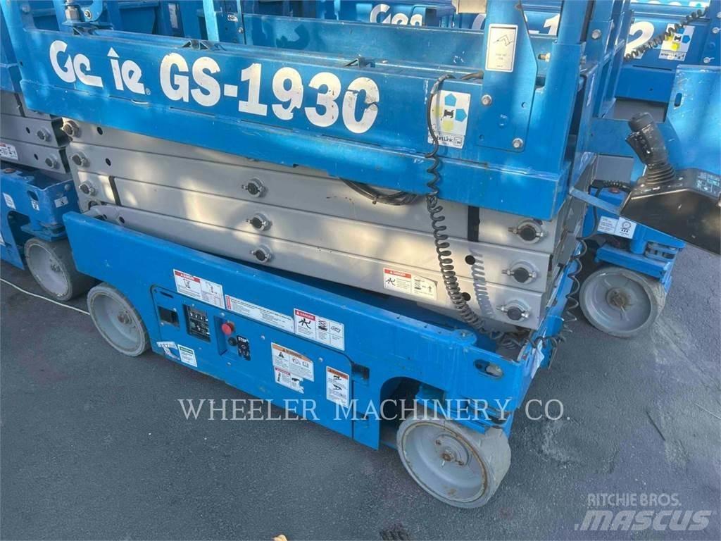 Genie GS1932 가위형 리프트