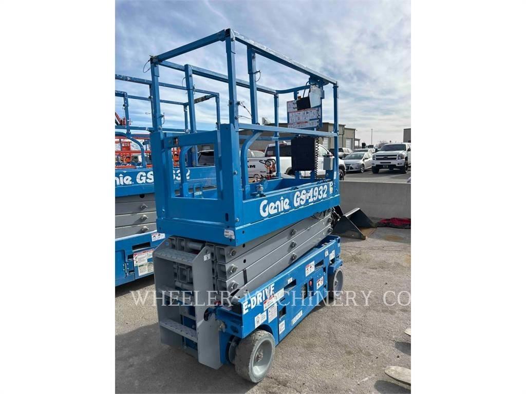 Genie GS1932 가위형 리프트