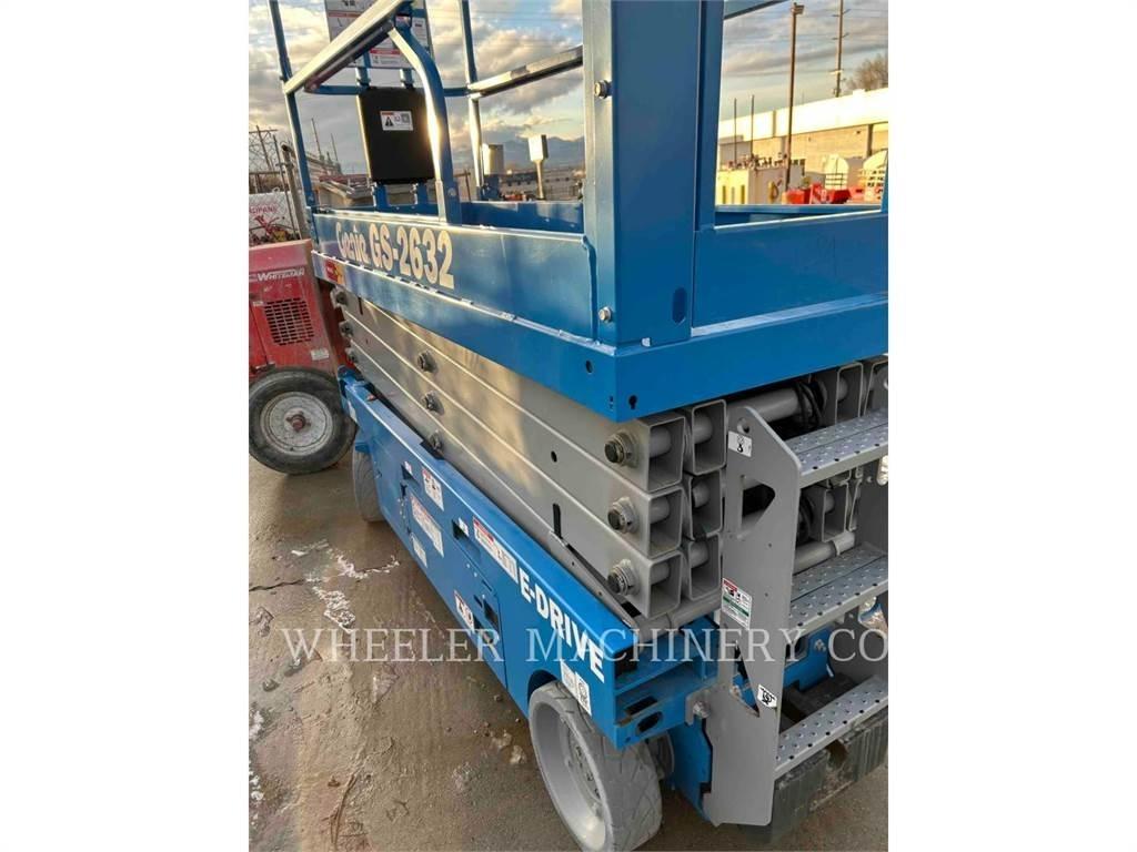 Genie GS2632 가위형 리프트