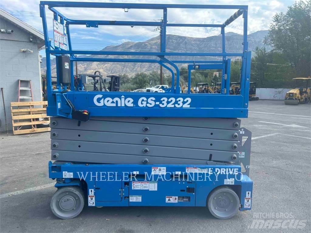 Genie GS3232 가위형 리프트