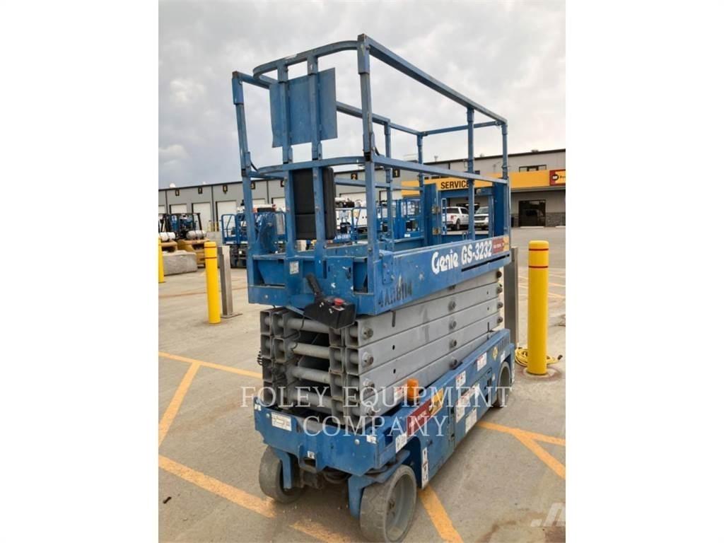 Genie GS3232EEO 가위형 리프트