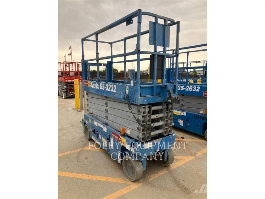 Genie GS3232EEO 가위형 리프트