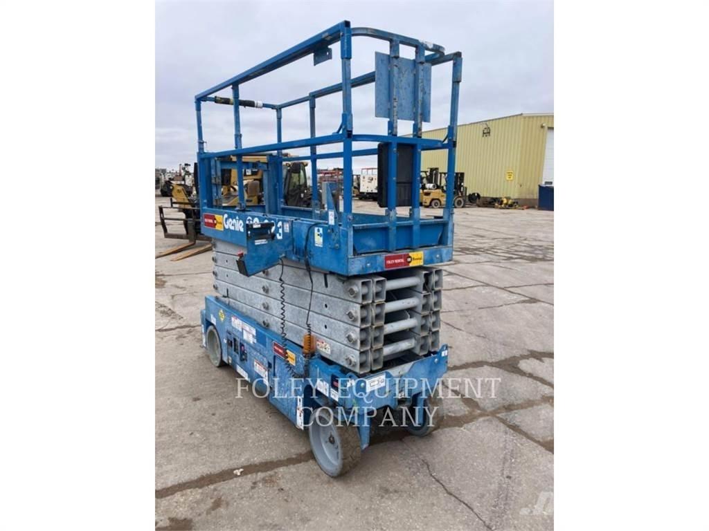 Genie GS3232EEO 가위형 리프트