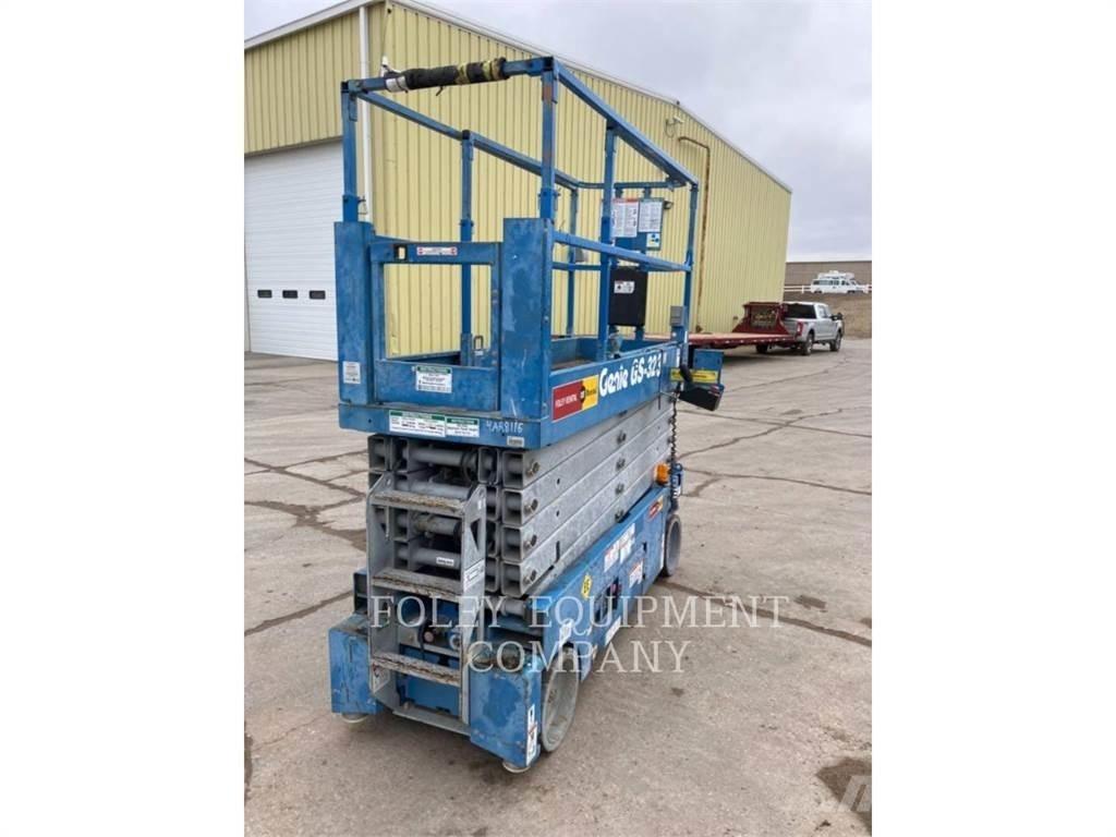 Genie GS3232EEO 가위형 리프트