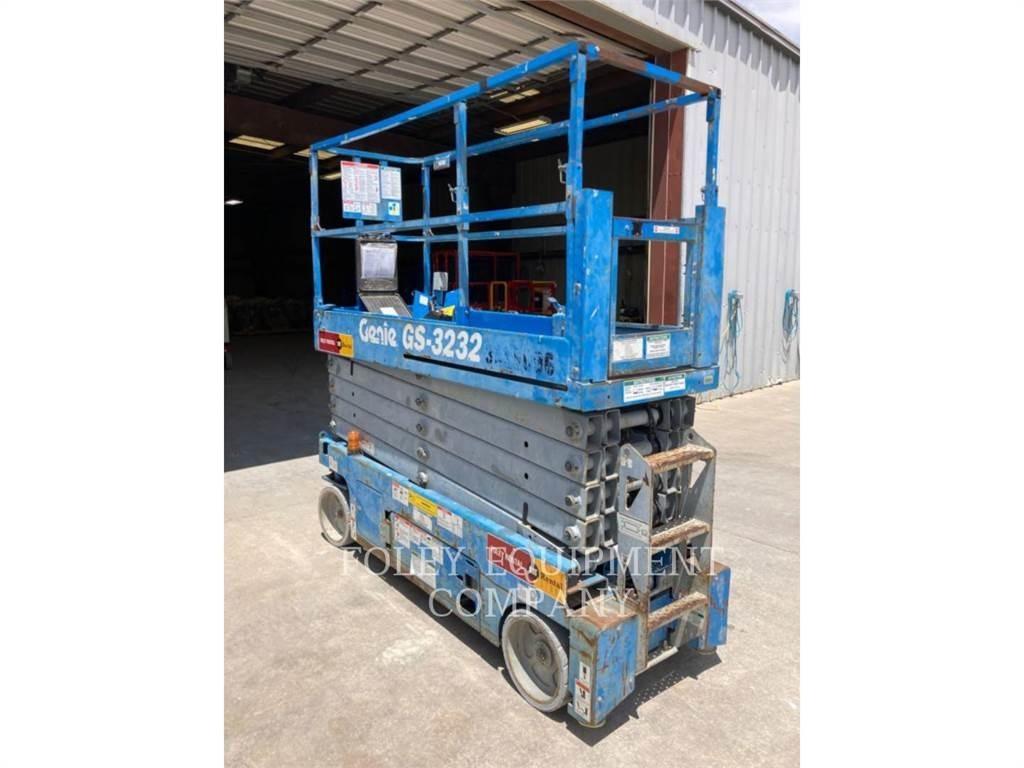 Genie GS3232O 가위형 리프트