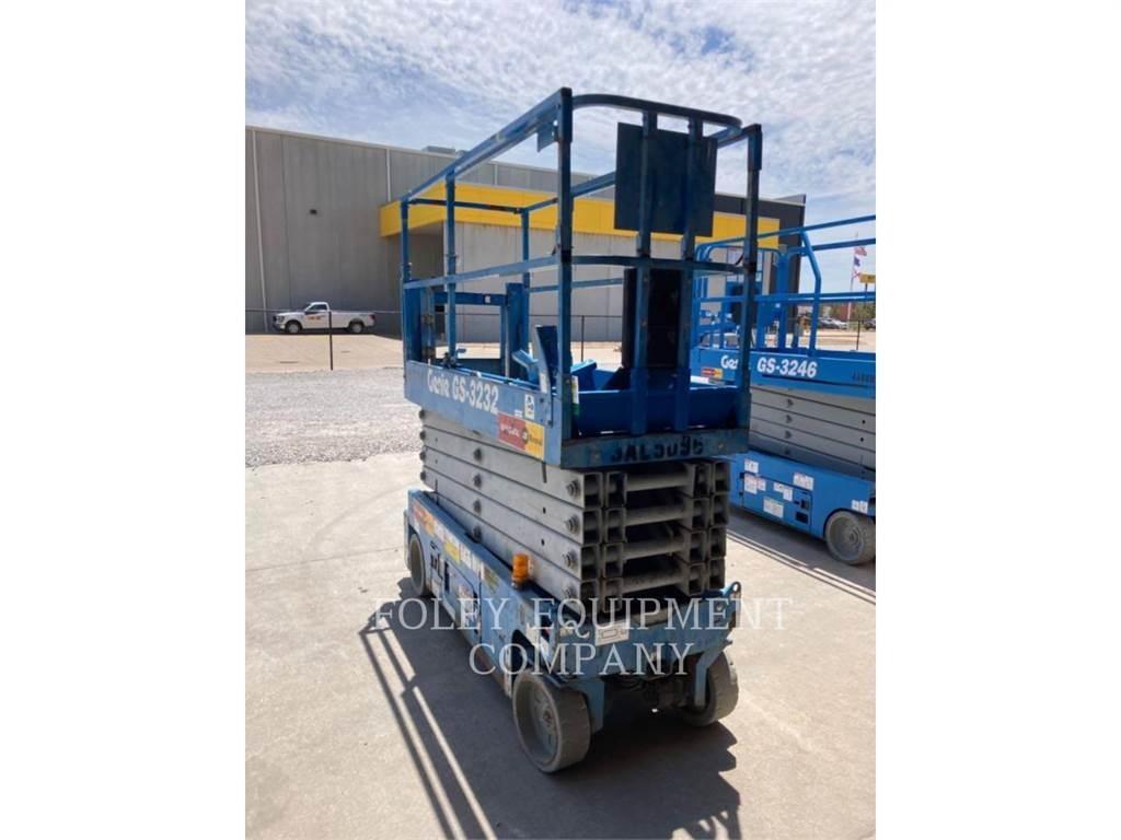 Genie GS3232O 가위형 리프트