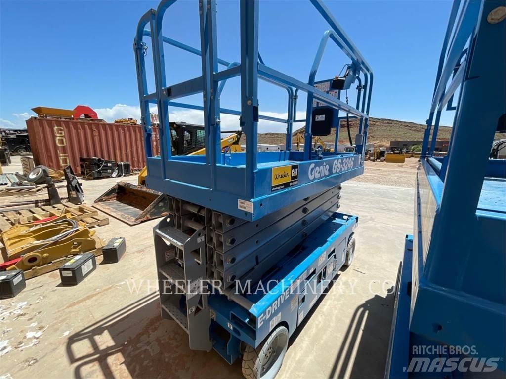 Genie GS3246 가위형 리프트