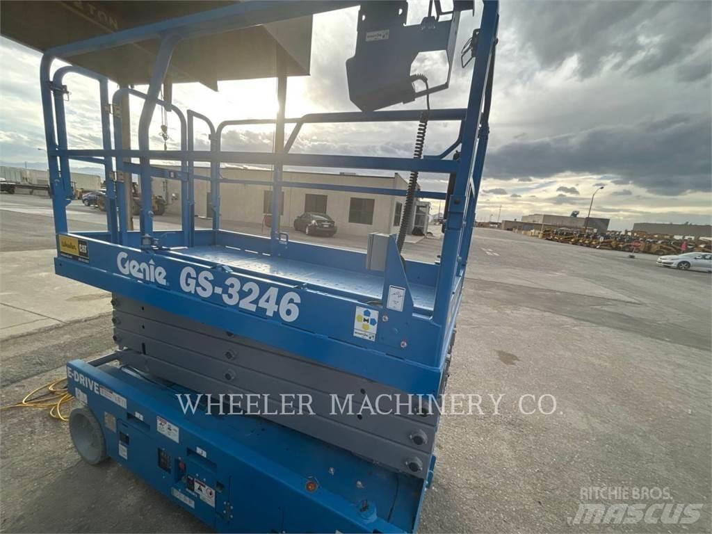 Genie GS3246 가위형 리프트