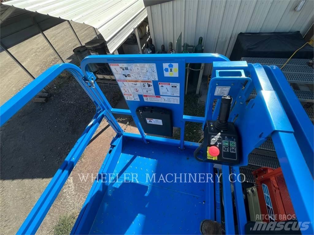 Genie GS3246 가위형 리프트