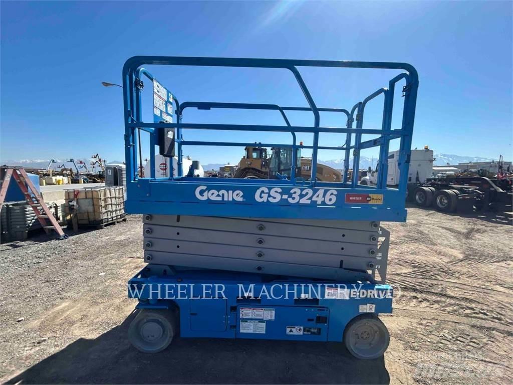 Genie GS3246 가위형 리프트