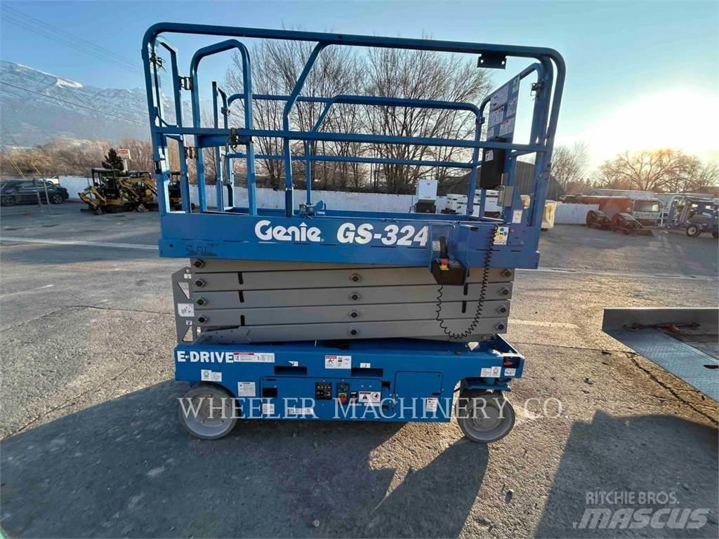 Genie GS3246 가위형 리프트