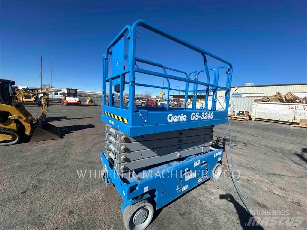 Genie GS3246 가위형 리프트
