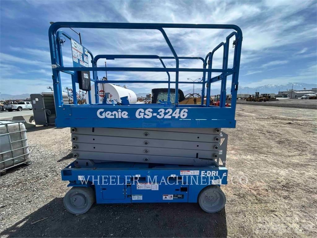 Genie GS3246 가위형 리프트
