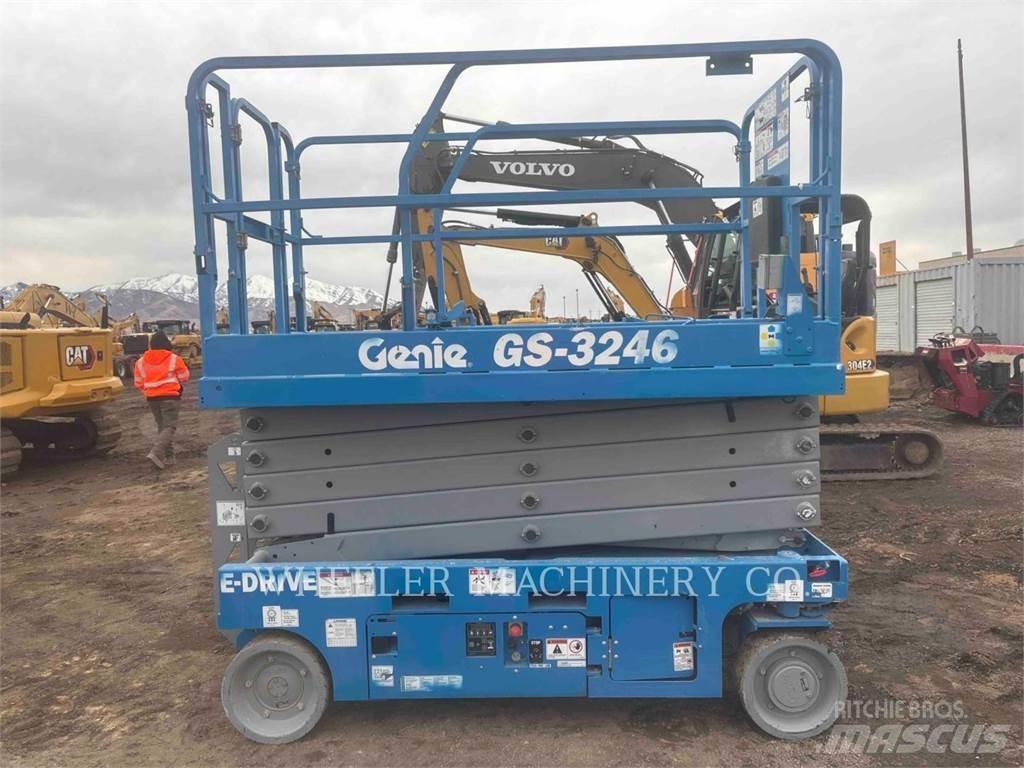 Genie GS3246 가위형 리프트