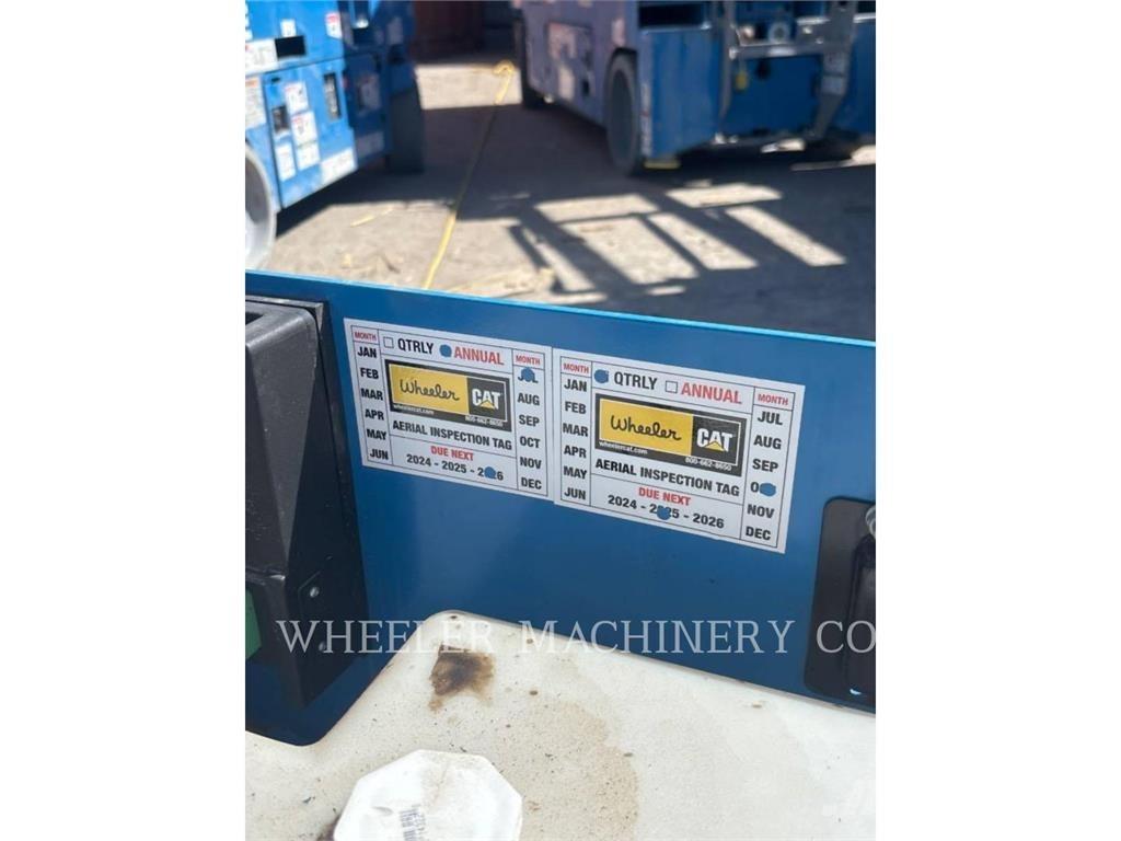 Genie GS3246 가위형 리프트