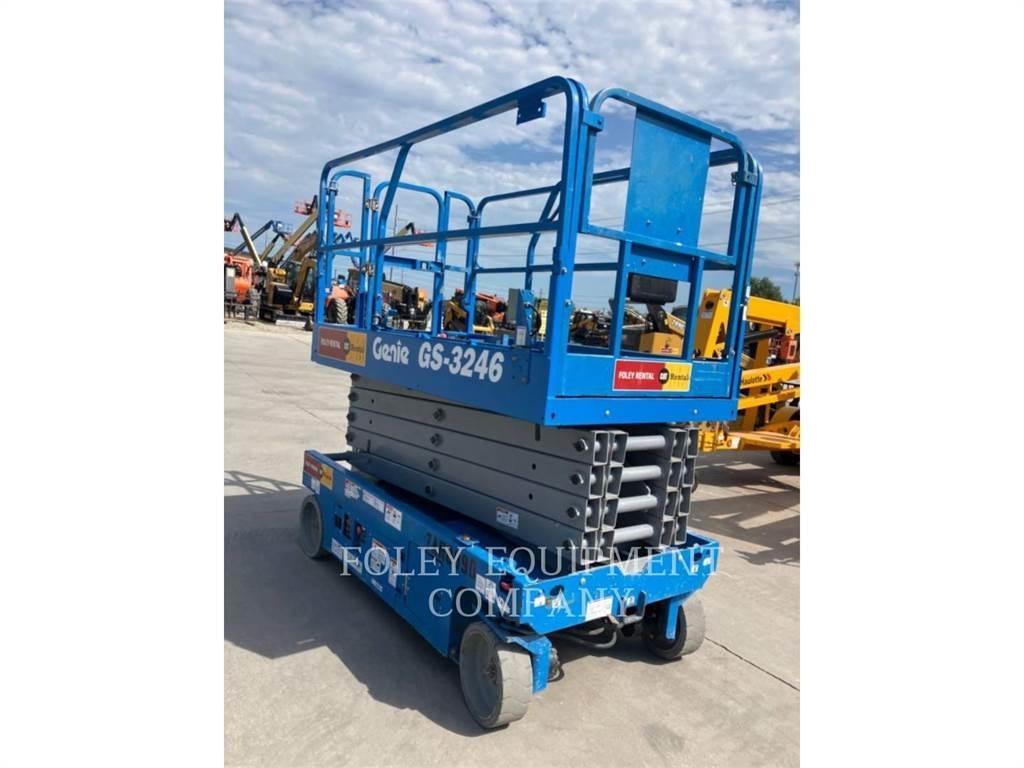 Genie GS3246 가위형 리프트