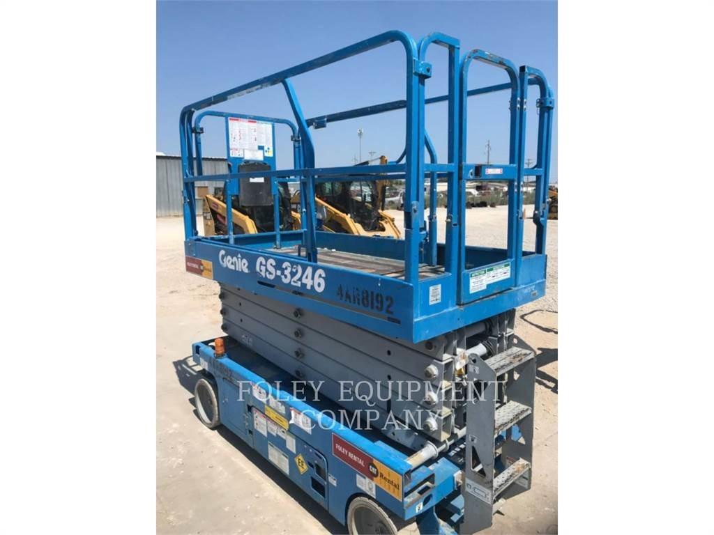 Genie GS3246EE 가위형 리프트