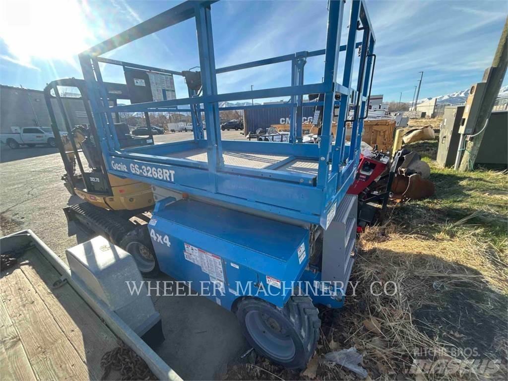 Genie GS3268 RT 가위형 리프트