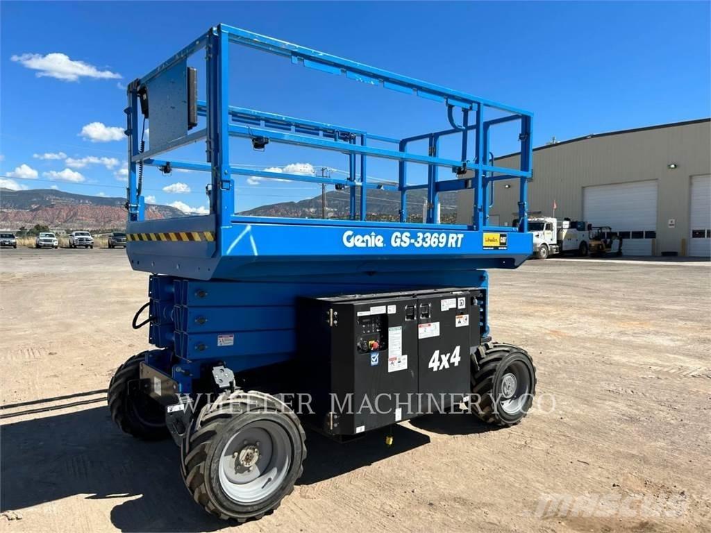 Genie GS3369 RT 가위형 리프트