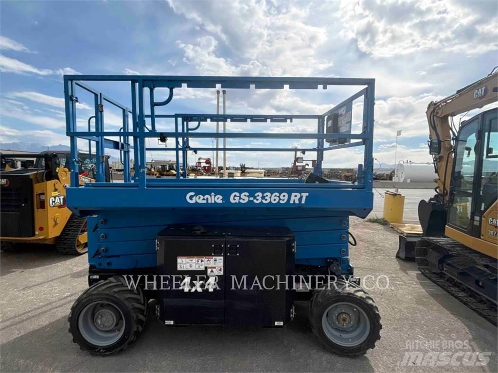 Genie GS3369 RT 가위형 리프트