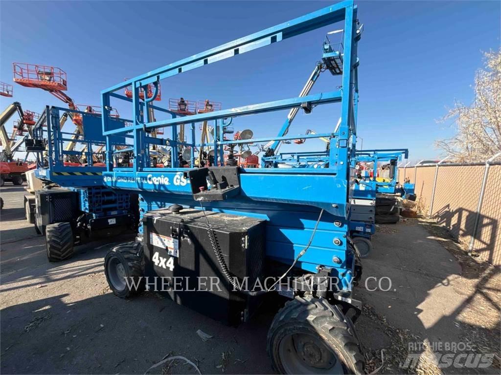 Genie GS3369 RT 가위형 리프트