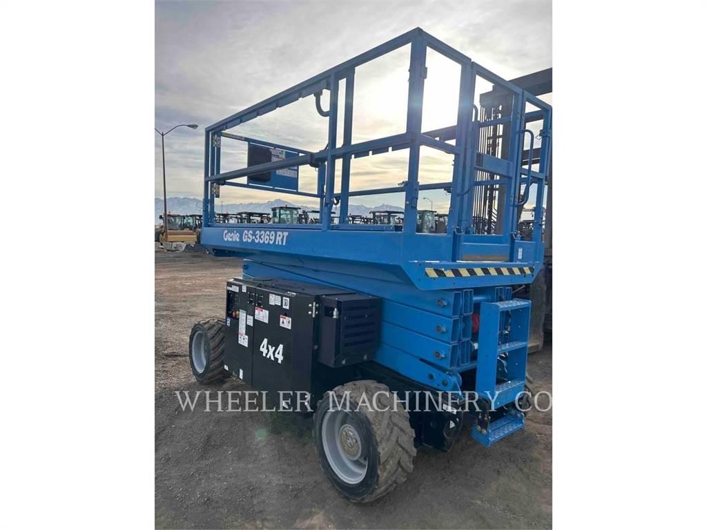 Genie GS3369 RT 가위형 리프트