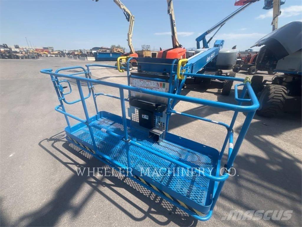 Genie S45XC 관절형 전동이동 리프트