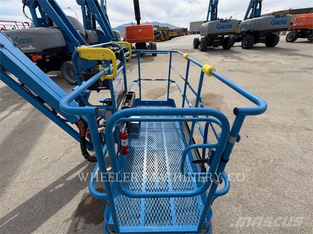 Genie S65XC SP 관절형 전동이동 리프트