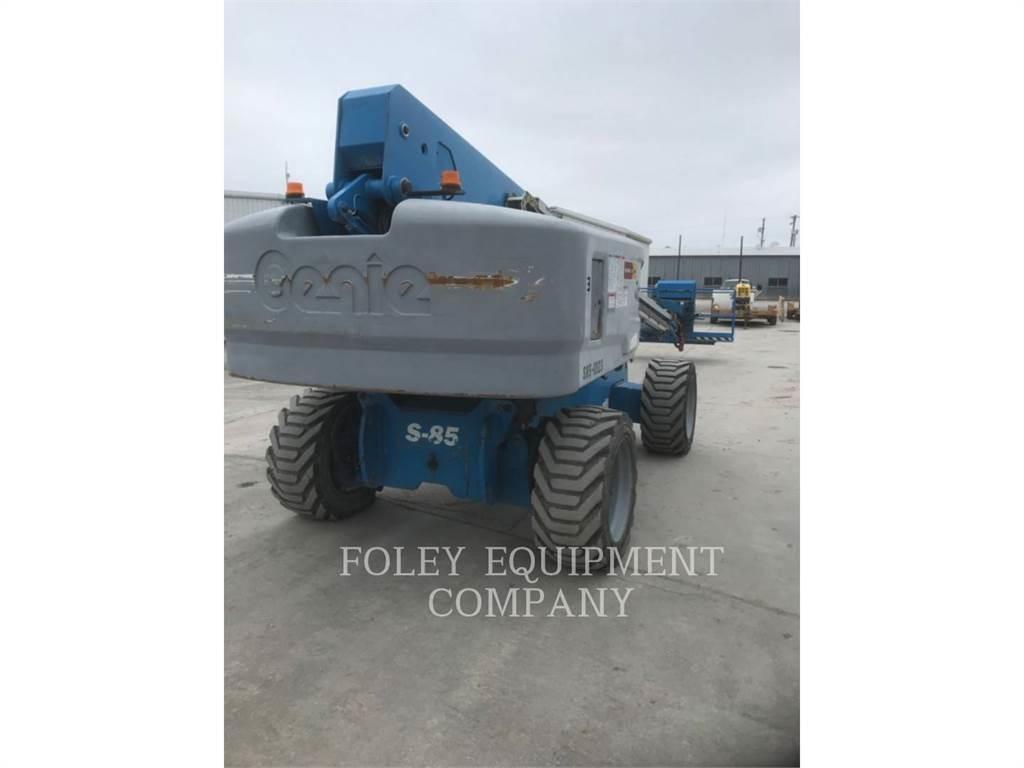 Genie S85D4W 관절형 전동이동 리프트