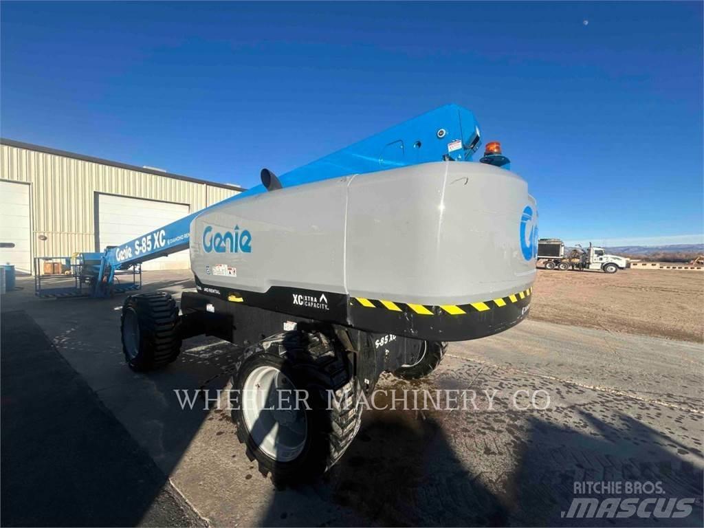Genie S85XC 관절형 전동이동 리프트