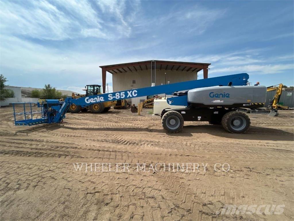 Genie S85XC SP 관절형 전동이동 리프트