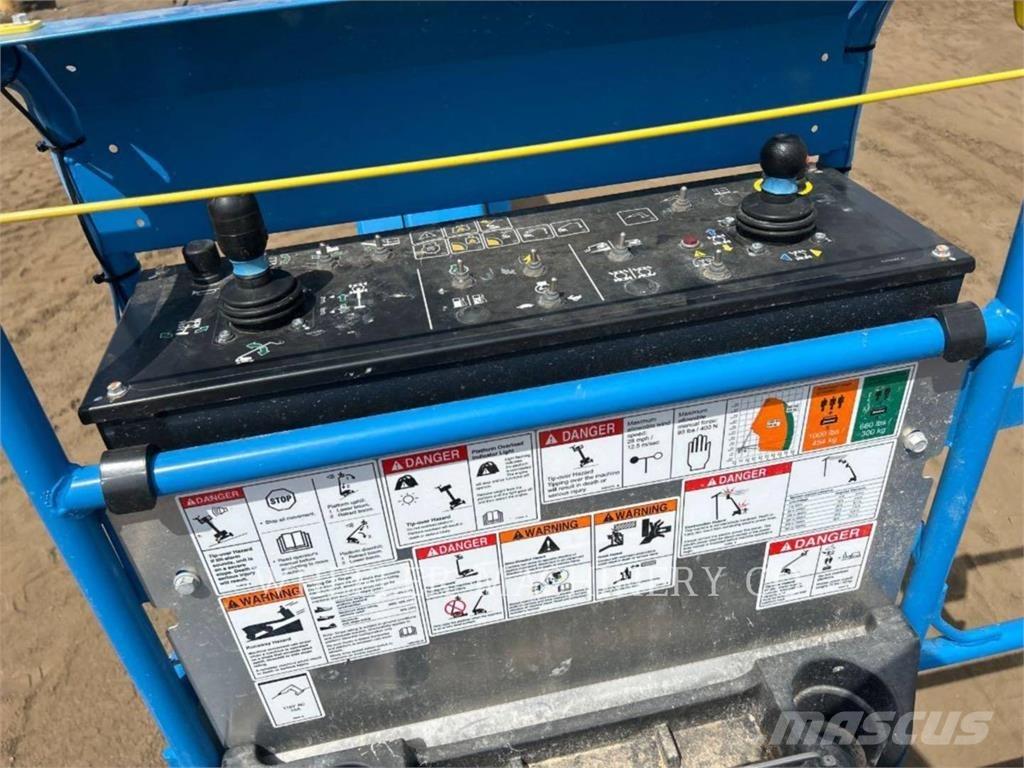 Genie S85XC SP 관절형 전동이동 리프트