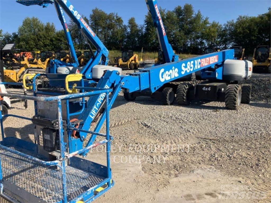 Genie S85XCD4W 관절형 전동이동 리프트