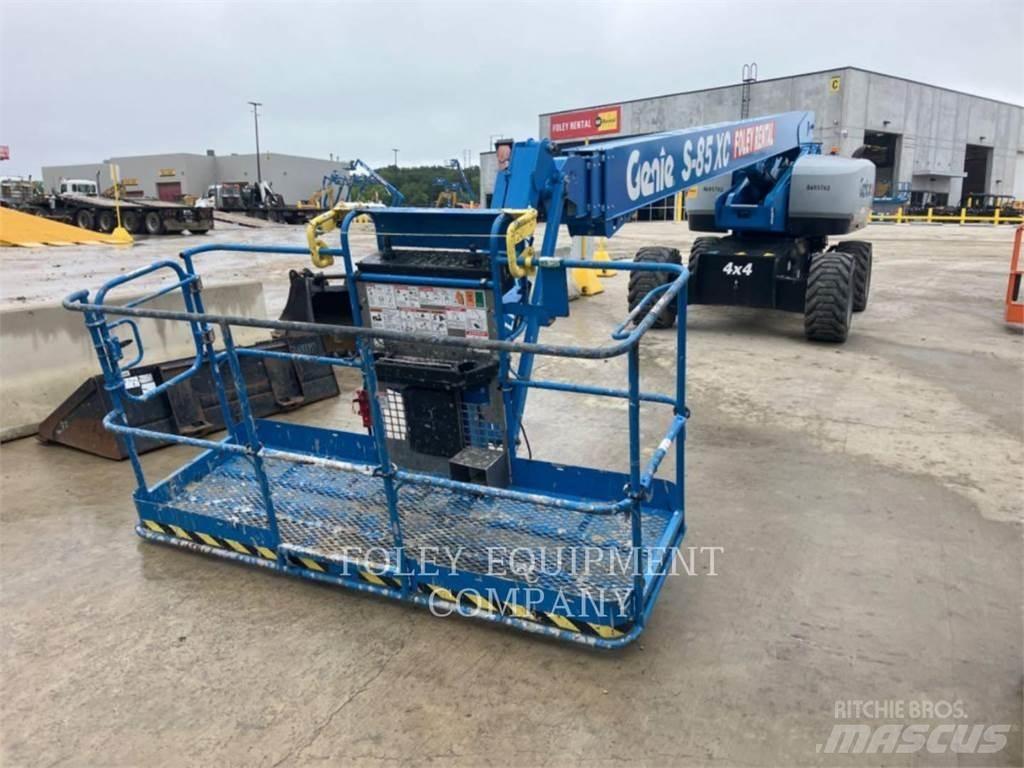 Genie S85XCD4W 관절형 전동이동 리프트