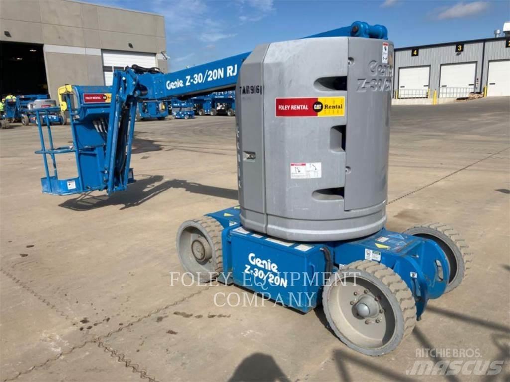 Genie Z30/20NR 관절형 전동이동 리프트