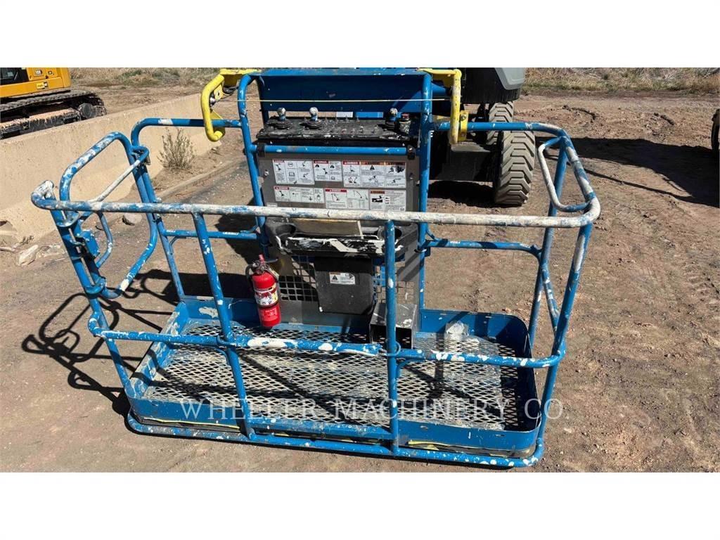 Genie Z45 XC 관절형 전동이동 리프트