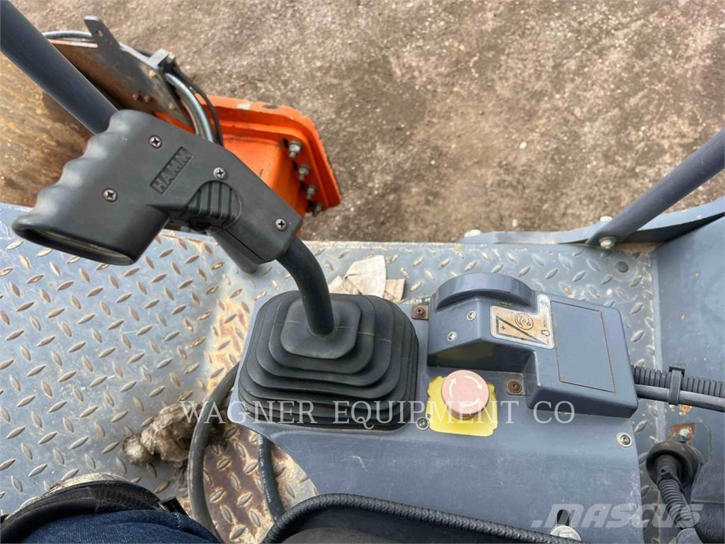 Hamm 3410 싱글 드럼 롤러