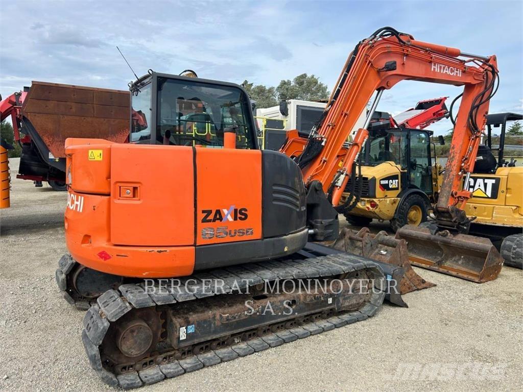 Hitachi ZAXIS85  휠로우더