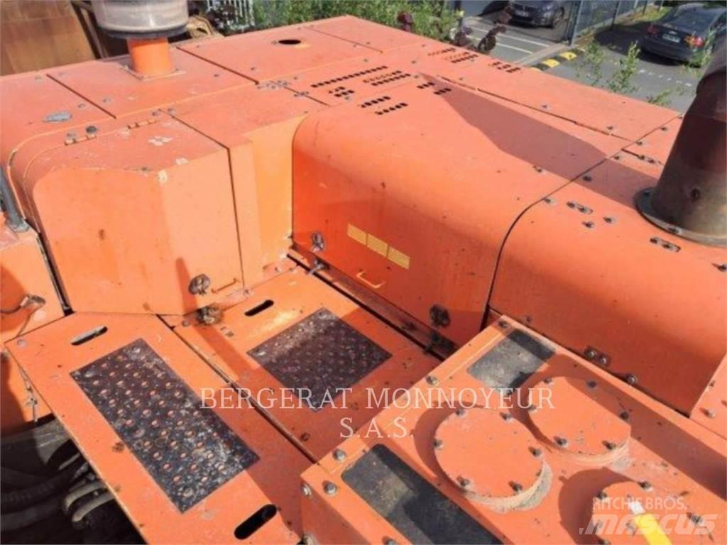 Hitachi ZX 670 45 대형 굴삭기 29톤 이상