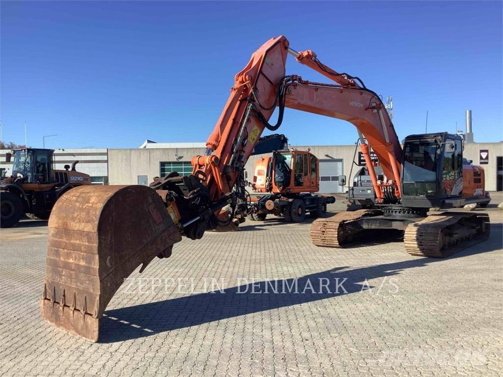Hitachi ZX250 대형 굴삭기 29톤 이상