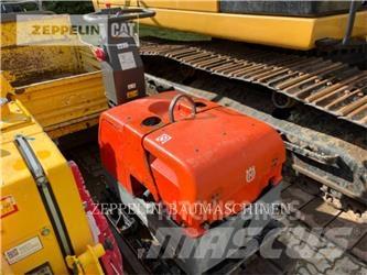 Husqvarna FS250 절단기