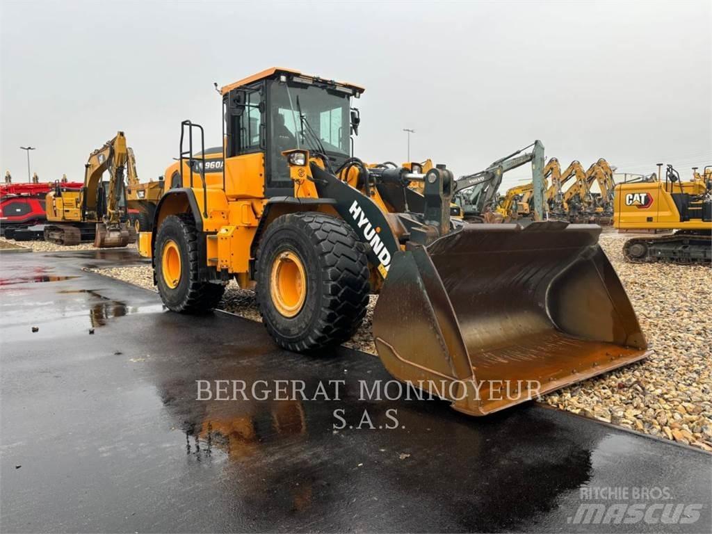 Hyundai HL960A  휠로우더