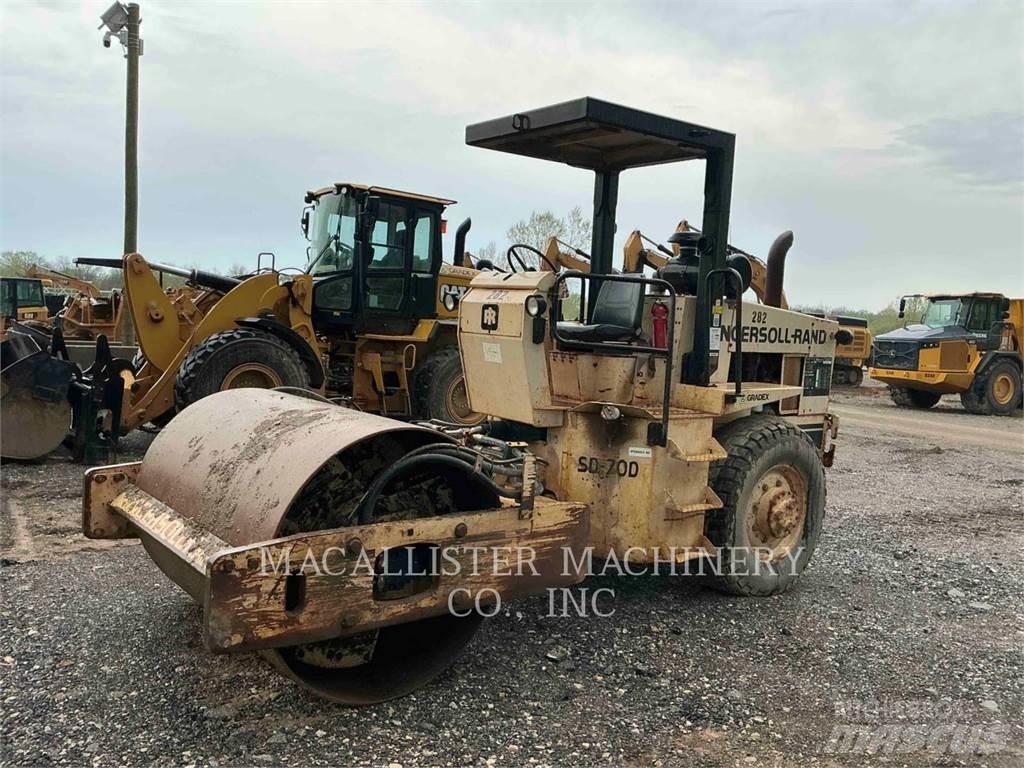 Ingersoll Rand SD70 싱글 드럼 롤러
