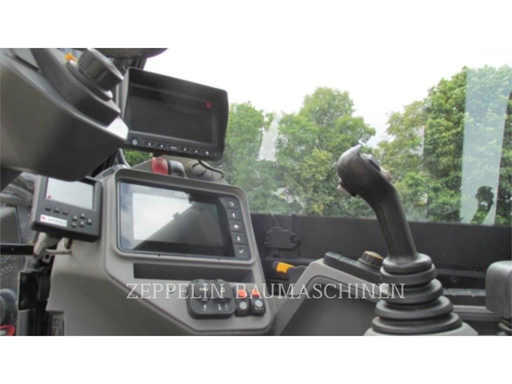 JCB 110W  휠 굴삭기