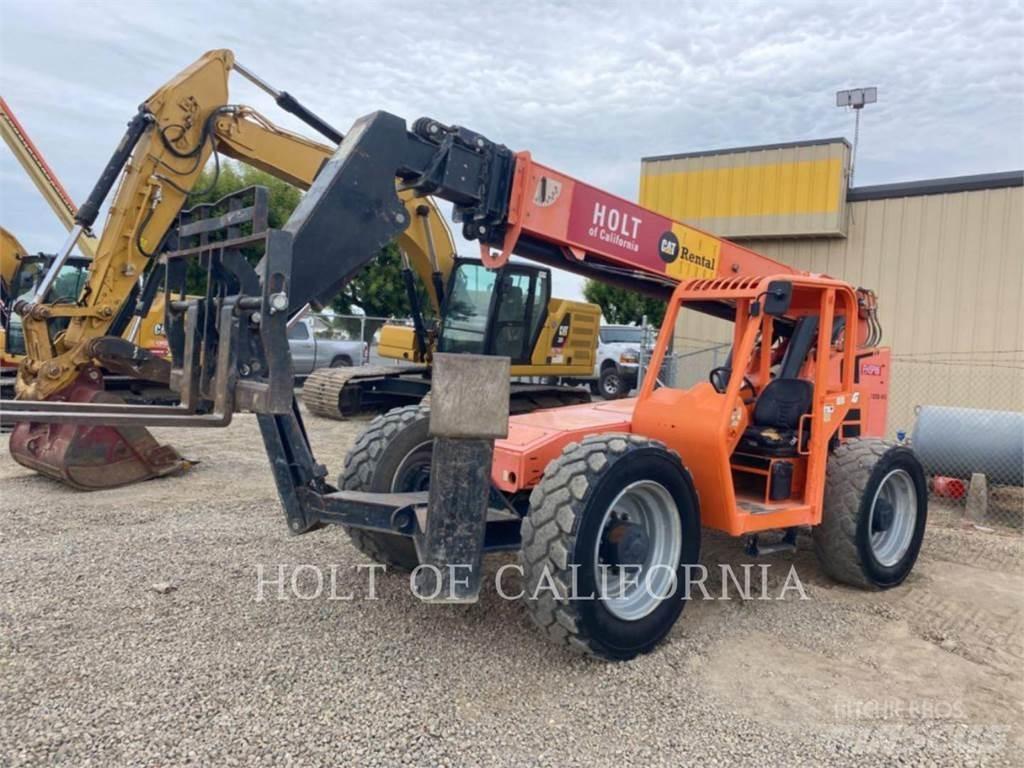 JLG 10054 텔러 핸들러